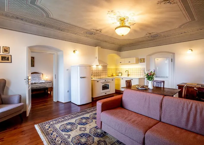 Waldhaus Aparthotel 4*